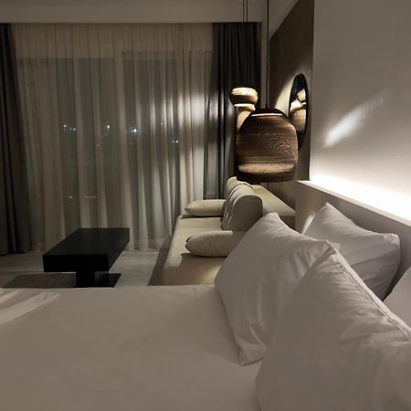 Eleonas Suites Sarti Bagian luar foto